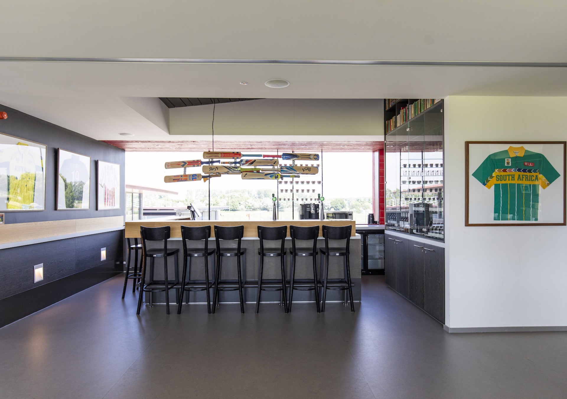 Drink na het sporten een biertje aan de bar