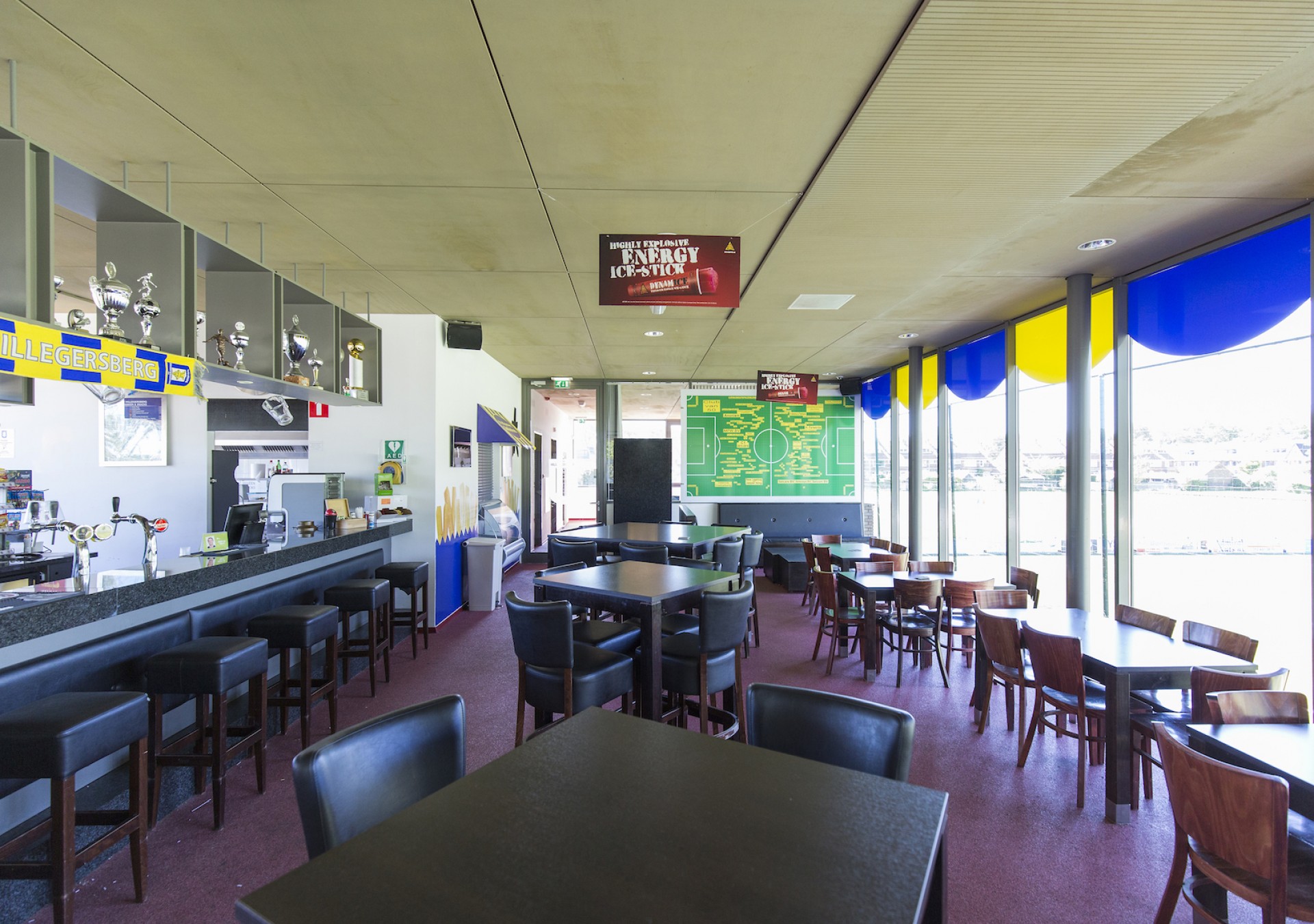 Gezellige kantine voor een hapje en drankje na het sporten