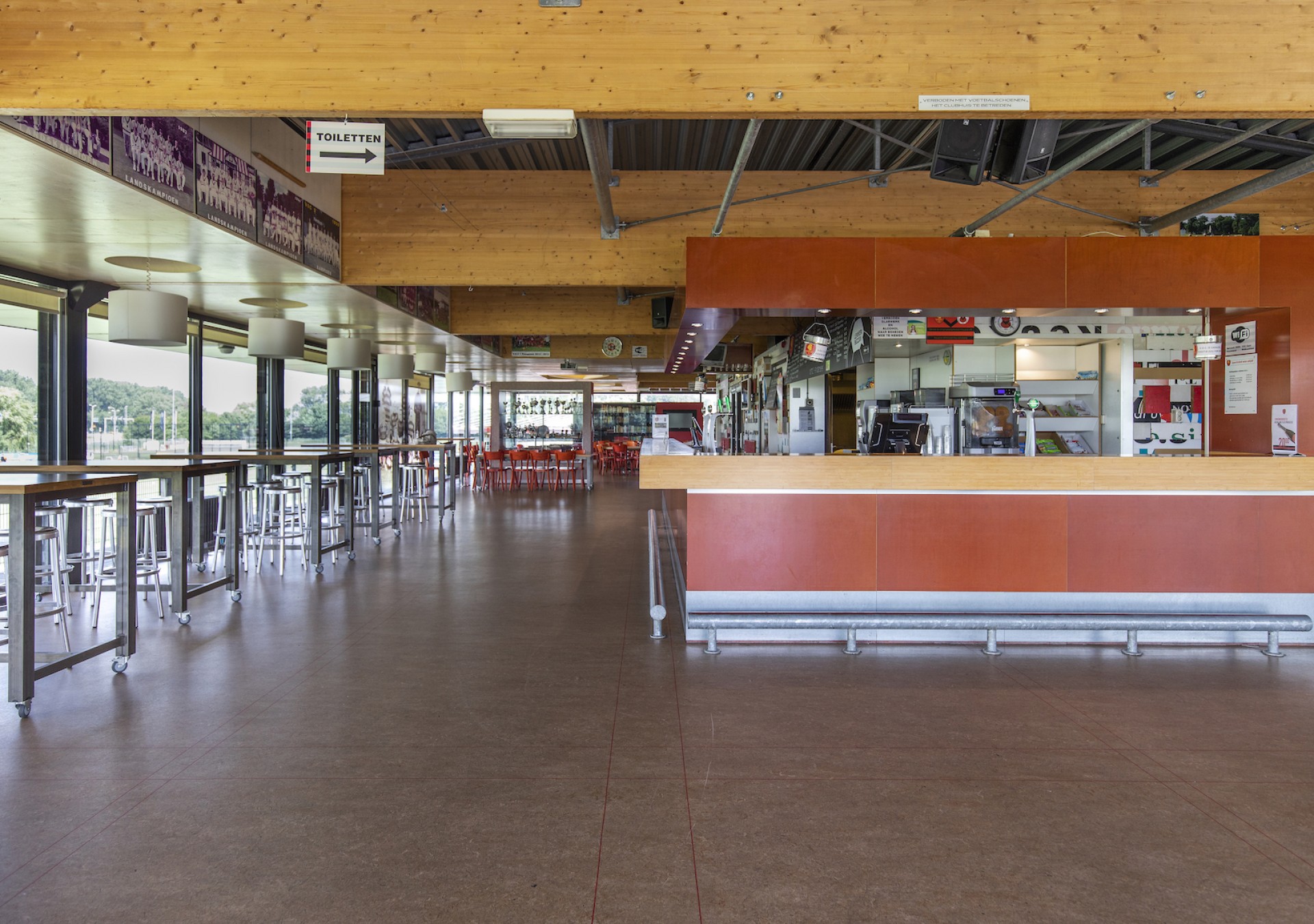Gezellige kantine, voor een hapje en drankje na het sporten